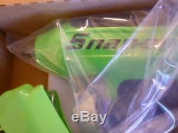 New In The Box Snap On 3/8 Drive Green Air Impact Wrench Gun