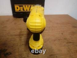 Dewalt Cordless 1/2 Impact Wrench Gun Driver With 2x Bat and Charger DW059 nut