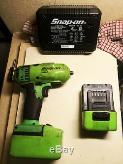 Snap On 3/8'' Impact Gun Wrench CTEU8810BG10A 18v 2 Batteries Charger Box Case