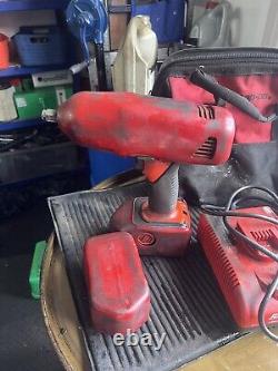 Snap On Impact Gun With 2 Re-chargeable Batteries and Bag