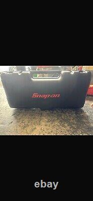 Snap On Tool Kit With Battery Ratchet and Impact Gun