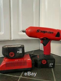 Snap On Tools 18v High Output 1/2 Drive Cordless Impact Wrench Gun In Case (4)