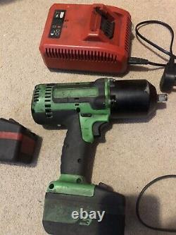Snap on 1/2 impact gun With 2 Batteries