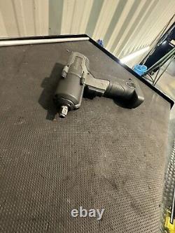 Snap on 3/8 impact gun With Battery And Charger
