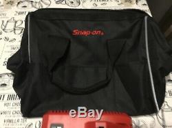 Snap on tools GREEN 1/2 impact wrench Gun KIT 2 batteries, charger, bag snap-on