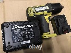 Snap-on Ct8850 1/2 Drive Sans Fil D'impact Gun Clé 18v Hi Viz Outils De Batterie